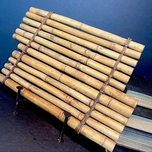 vintage bamboo tray/mat